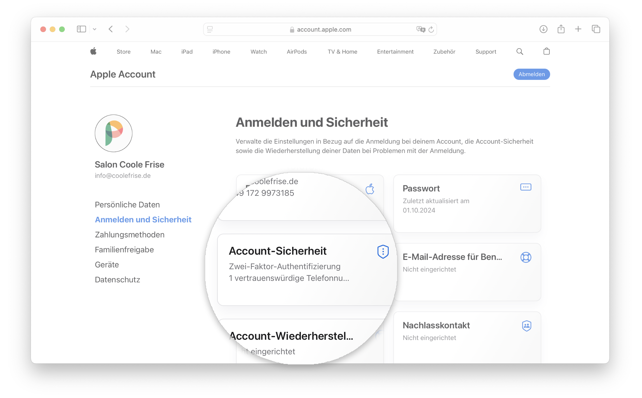 Bildschirmfoto der Seite 'Anmelden und Sicherheit' nach dem Einloggen in den Apple Account. Lupenartig hervorgehoben ist der Bereich 'Account-Sicherheit' mit dem Text 'Zwei-Faktor-Authentifizierung, 1 vertrauenswürdige Telefonnummer'