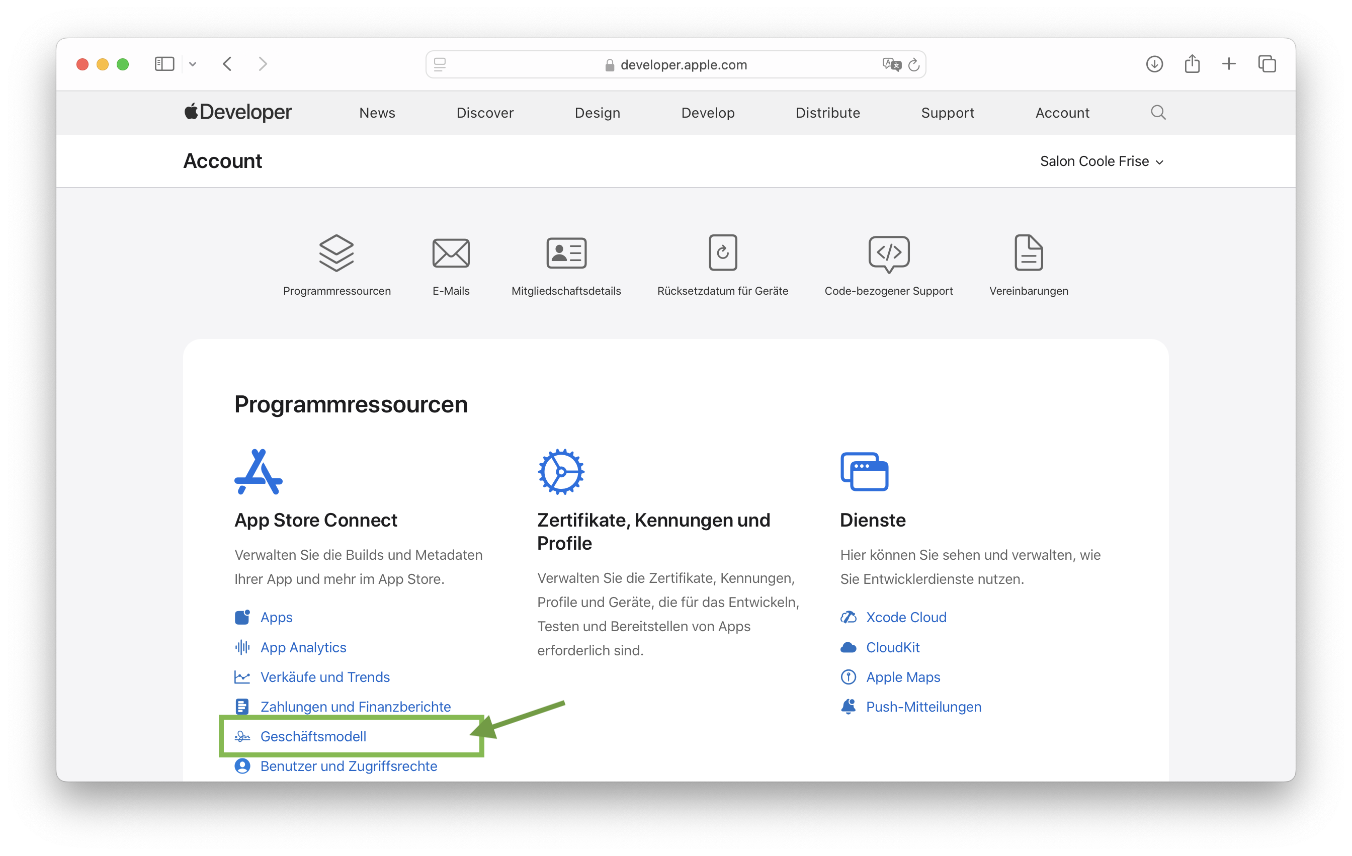 Bildschirmfoto nach der Anmeldung im Apple Developer Account. Ein Pfeil zeigt auf die Schaltfläche 'App Store Connect » Geschäftsmodell'